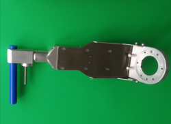 机器人开关门治具